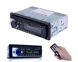 Autoradio met Bluetooth, Handsfree , AUX , USB , SD. Inclusief afstandsbediening.