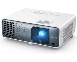 BenQ TK710 4K HDR Laser 3200 Lumen Film- en Gaming beamer - 4ms Reactietijd - 240Hz Verversingssnelheid - HDR10 & HLG - ARC/eARC Ondersteuning - Verticale Lensverschuiving - 3D Keystone - 1,3x Zoom - HDR Game Modes - Geschikt voor PS5 en XBox