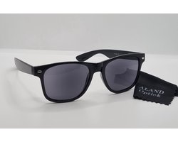 Getinte bril +2,5 unisex bril op sterkte +2.5 met etui en doekje, getinte grijze zonbeschermingsbril leesglaasjes / zonnebril zwarte grijze lenzen, zwarte mat montuur / READING SUNGLASSES / lunette de lecture / Aland optiek / 010823