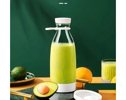 Draagbare sapblender USB-oplader Mini-mengbeker Multifunctionele sapbeker voor thuis Draagbare oplaadbare blenderbeker Mengbeker, draagbare sap- en sapmaker met 8-bladige technologie, capaciteit van 600 ml, geschikt voor fruit En groenten,