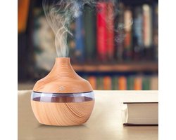 Luchtbevochtiger-diffuser met USB-aansluiting en ledlamp - 300 ml inhoud - hout - aromatische olie