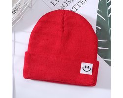 Smiley Beanie voor Kids: Warm en comfortabel, met een vleugje plezier! - Rood