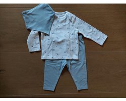 Newborn - Baby Kleding Meisje - Baby Kleding Jongens - Baby Cadeau - Unisex - Bandana - Kraamcadeau - Babyshower Cadeau Setje 3/delig "walvisjes" - 0-2 Maanden