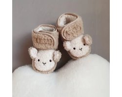 Leuke Cartoon Baby Schattige Schapen Slofjes - Maat 18 - Zachte Warme Plus Fleece Voor In Huis - Kleur Beige - Herfst - Winter - Super Leuk Als Cadeau - Jongen - Meisje - Koude Voetjes Warm Met De Slofjes - Verjaardag - Baby - Lief schaapje