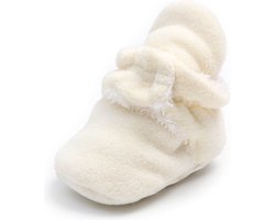 Myggpp fluffy warme baby slofjes met anti slipzool wit 6-12 mnd/12 cm