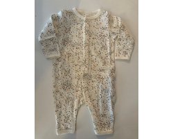 Baby new born pyjama, biologisch katoen, unisex, maat 50/56, ecru "dots"