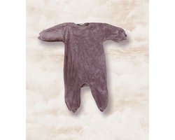 Teddy Romper Long Paars 6-9 - romper - teddy - rompers - rompertje - rompertjes - baby born kleertjes - baby born - rompertjes baby - baby pakje - teddy romper - baby kleding meisje - baby kleding jongens - baby kleding unisex - Romper lange mouw