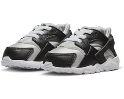 Nike Huarache run black white baby sneaker baby schoen nike baby maat 18.5