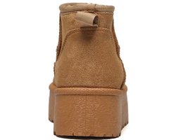 SmileFavorites® Uggies - Pantoffels, Boots - Camel - Suedine - Maat 40 -